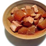 しみしみ大根の甘辛鶏肉煮物